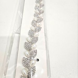 Ruined Leaf and Pearl Sash